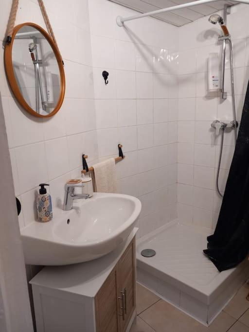 Appart Fonctionnel Et Familial Apartment Beziers Luaran gambar