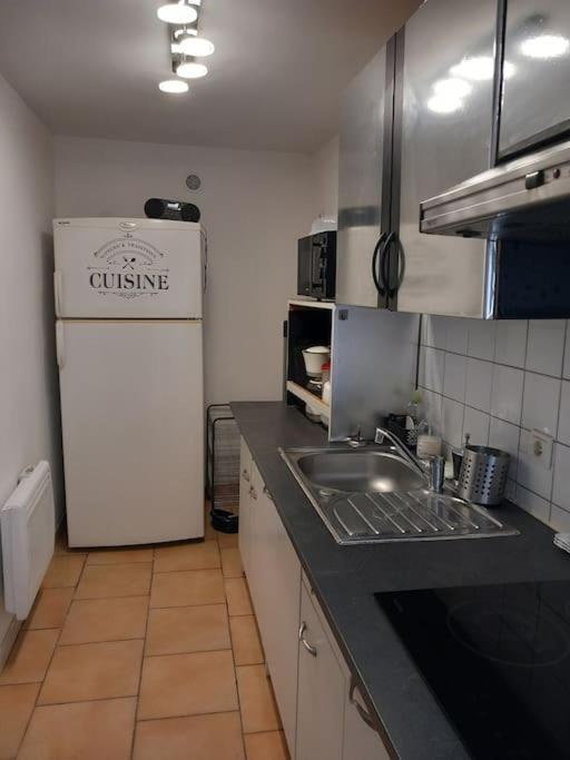 Appart Fonctionnel Et Familial Apartment Beziers Luaran gambar